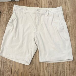 Men's Classic Cream Flat Front Shorts Sz 36 CH